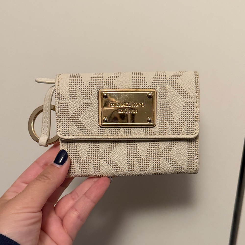 Michael Kors Beige Keychain Wallet